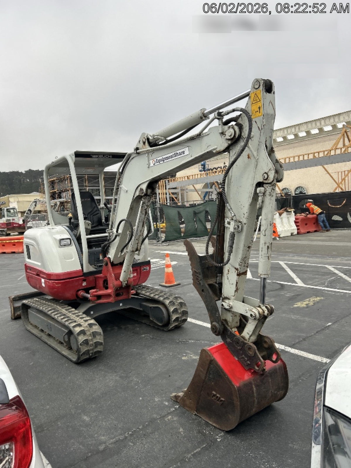 2022 TAKEUCHI TB235-2R