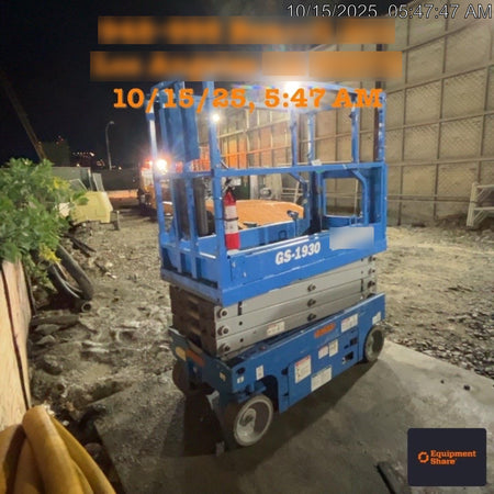 2020 Genie GS-1930 Solid Non Marking Tires, Beacon, Folding rails with half height swing gate, 800W Inverter