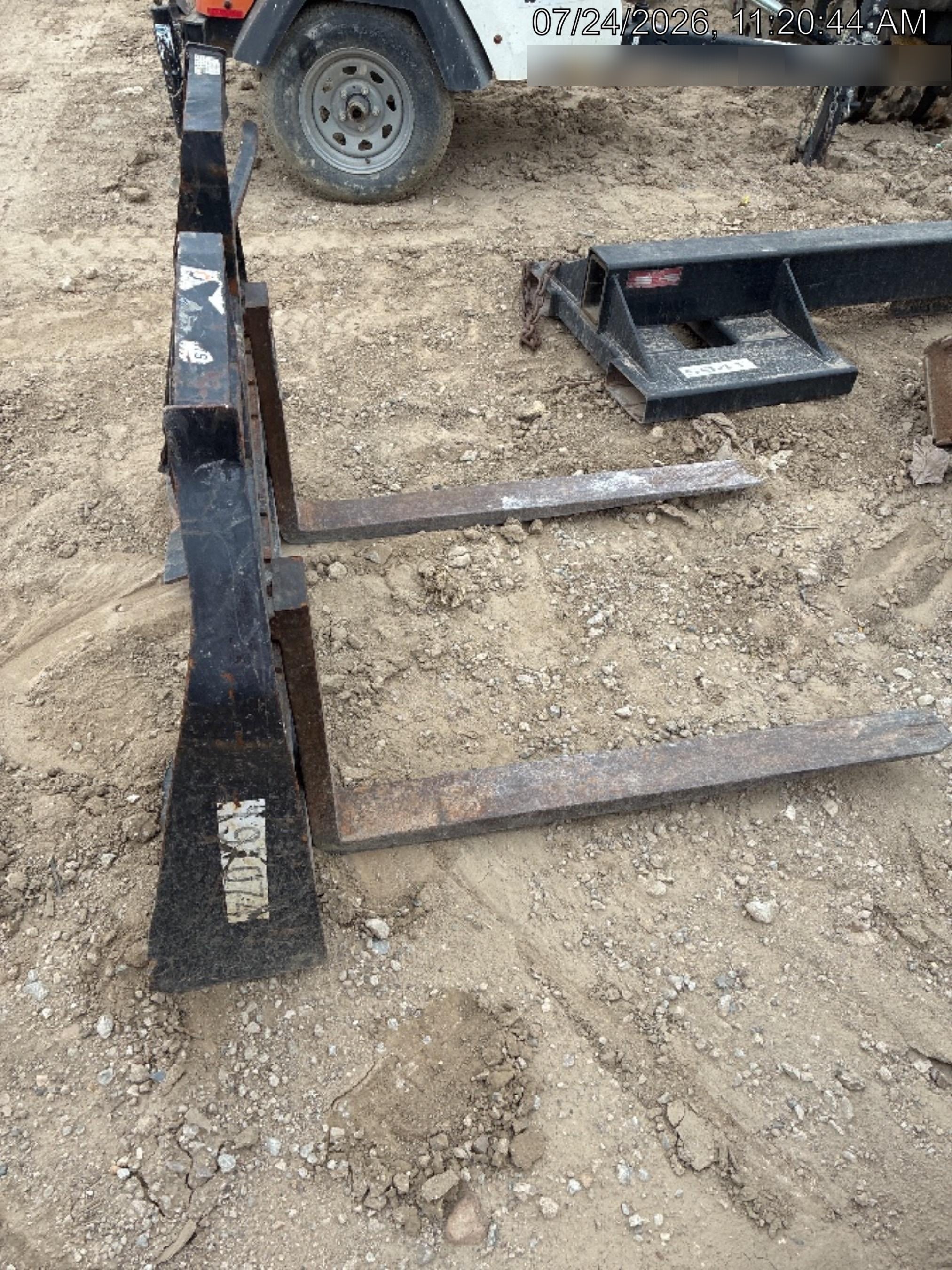 2021 ARROW MATERIAL HANDLING 60" Pallet Forks