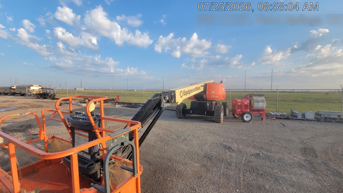 2023 JLG 660SJ