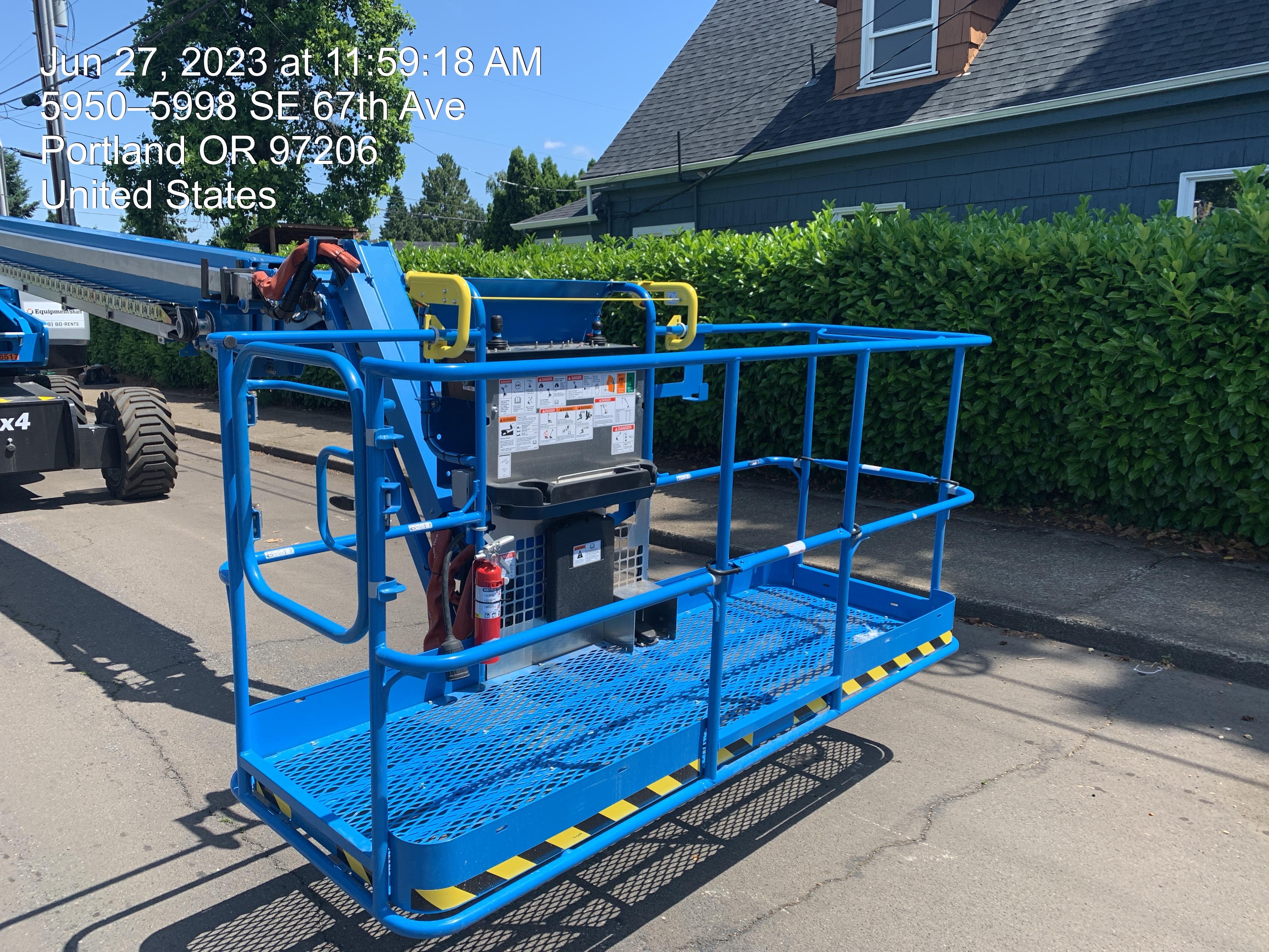2023 GENIE S-85 XC