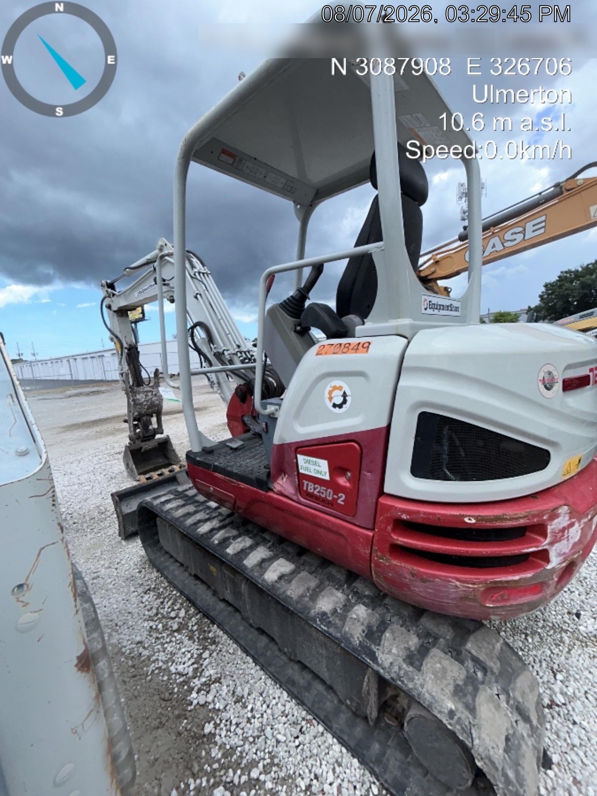 2022 TAKEUCHI TB250-2R