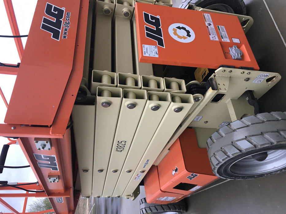 2019 JLG 4069LE Solid Non Marking Tires, Rotating Beacon