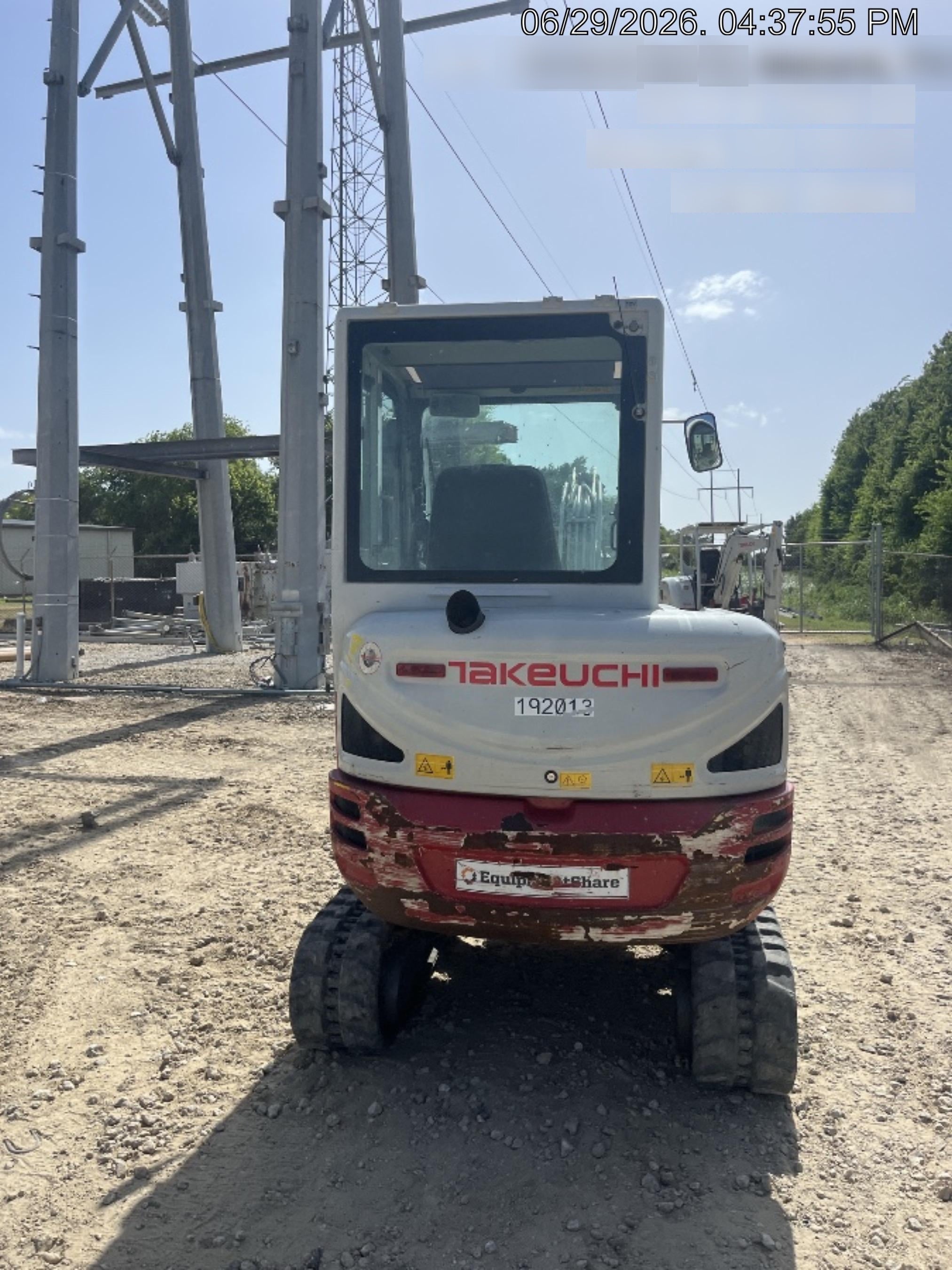 2021 TAKEUCHI TB235-2CR