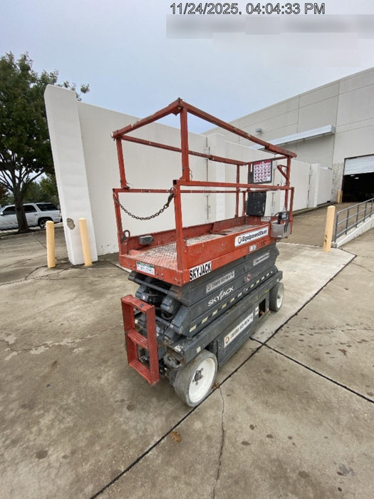 2016 Skyjack SJIII-3226 26' Scissor Lift