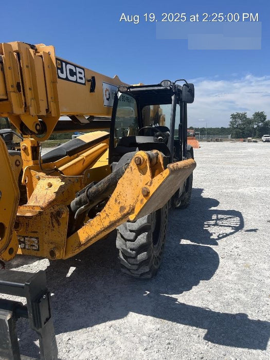 2019 JCB 512-56 Canopy, 74 HP, Solid Tires, STD Worklight, Beacon, Aux Hydraulics, Lifting Eye, Back up Alarm 66" Carriage, 60" Forks
