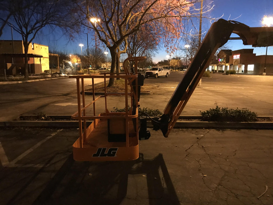 2019 JLG 460SJ
