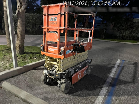 2023 JLG ES1932