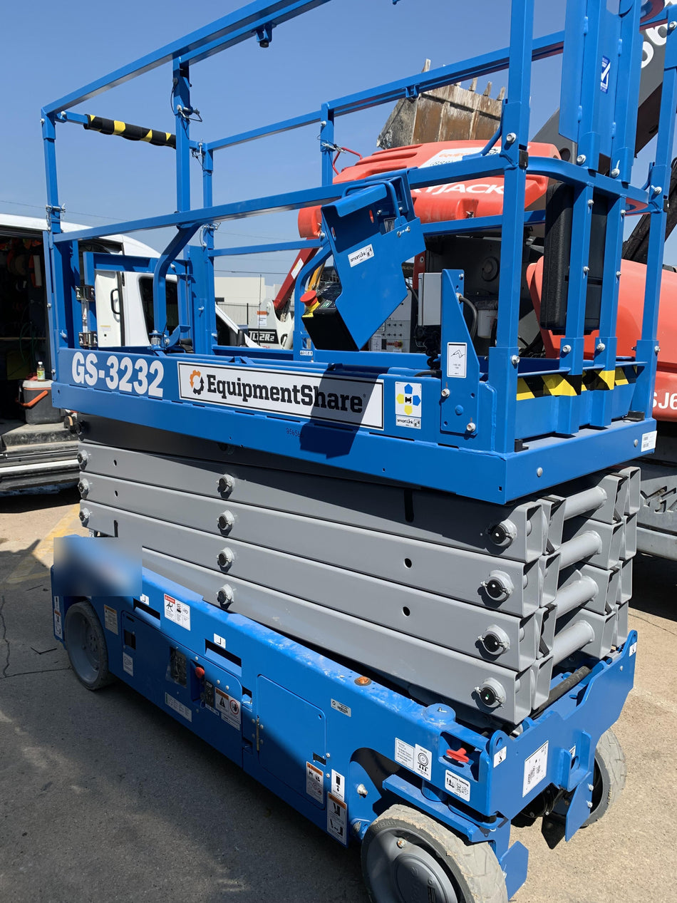2022 GENIE GS-3232