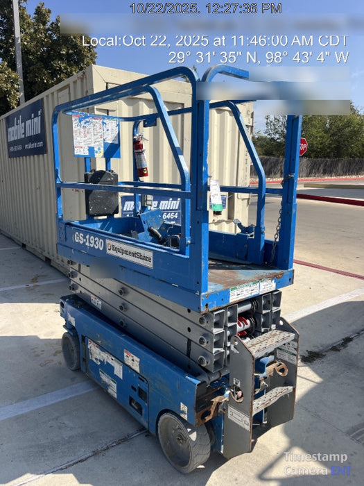 2019 Genie GS-1930 Fixed Rails with Chain Entry