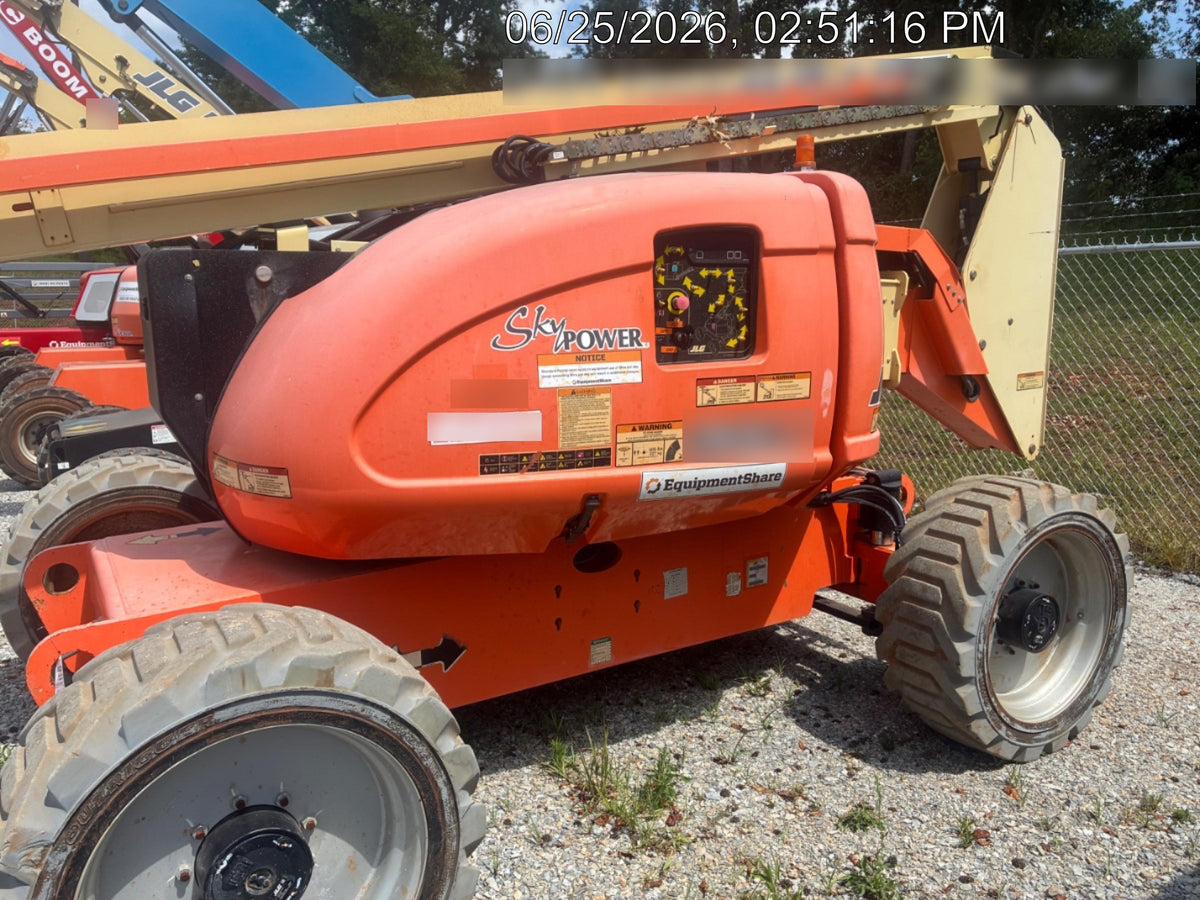 2019 JLG 600AJ