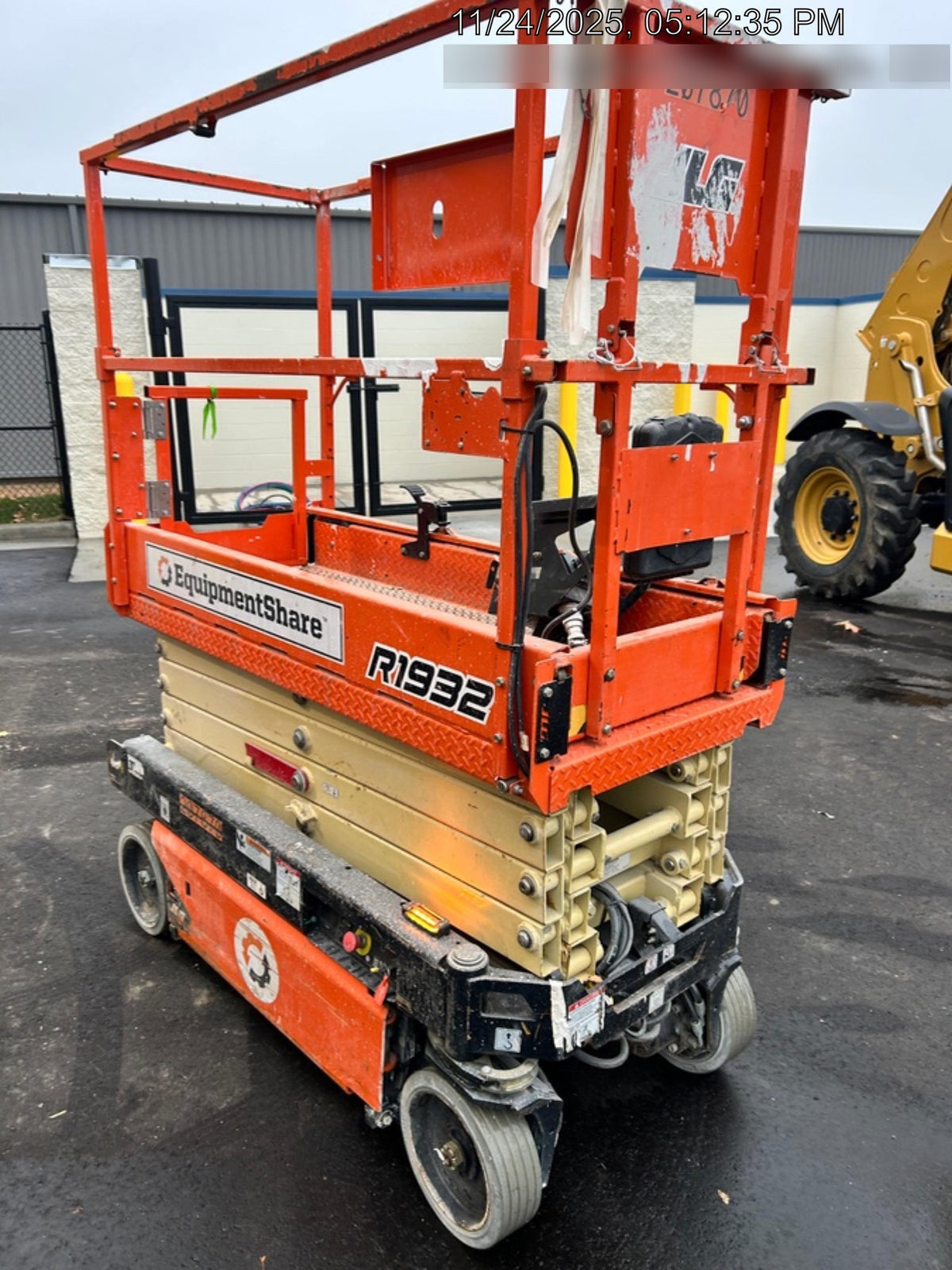 2022 JLG R1932