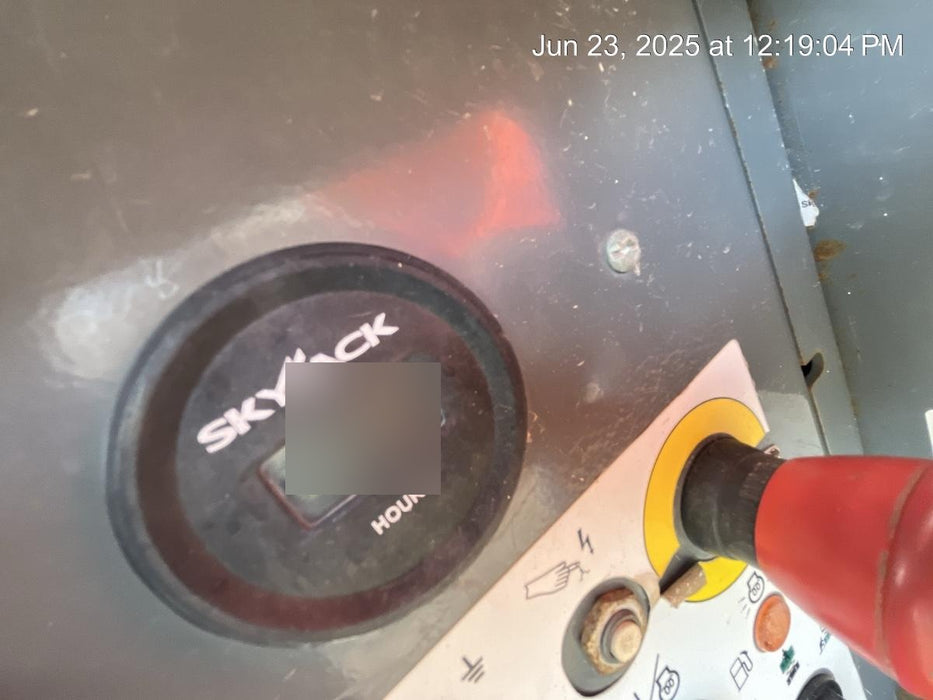 2017 SKYJACK SJ6832 RT