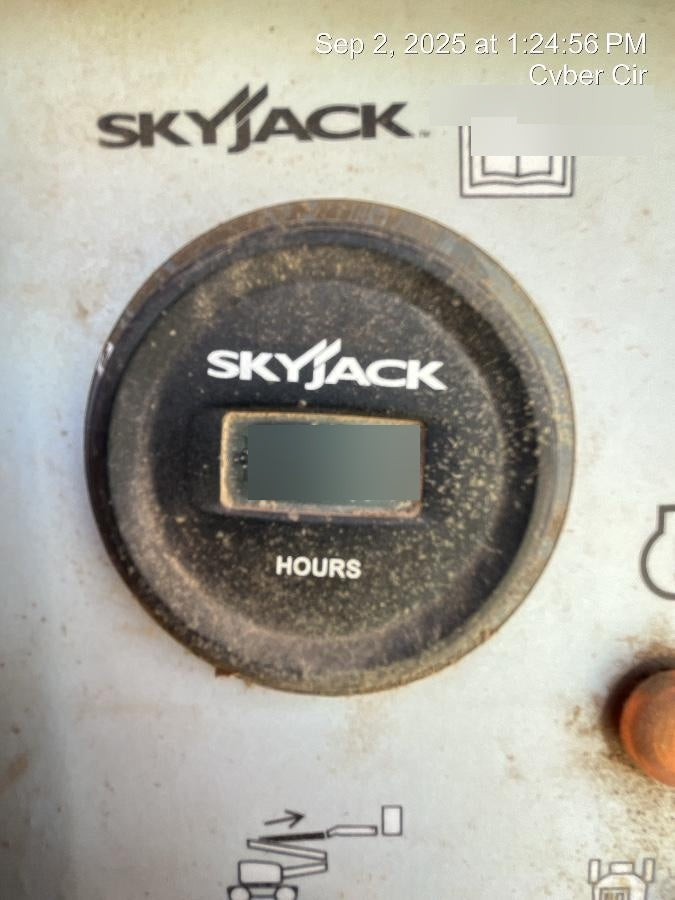 2017 Skyjack SJ46 AJ Skyjack 46AJ, Diesel Engine, Foam Filled Tires, 30x72" Platform, Extended Warranty 5yr/5k hr