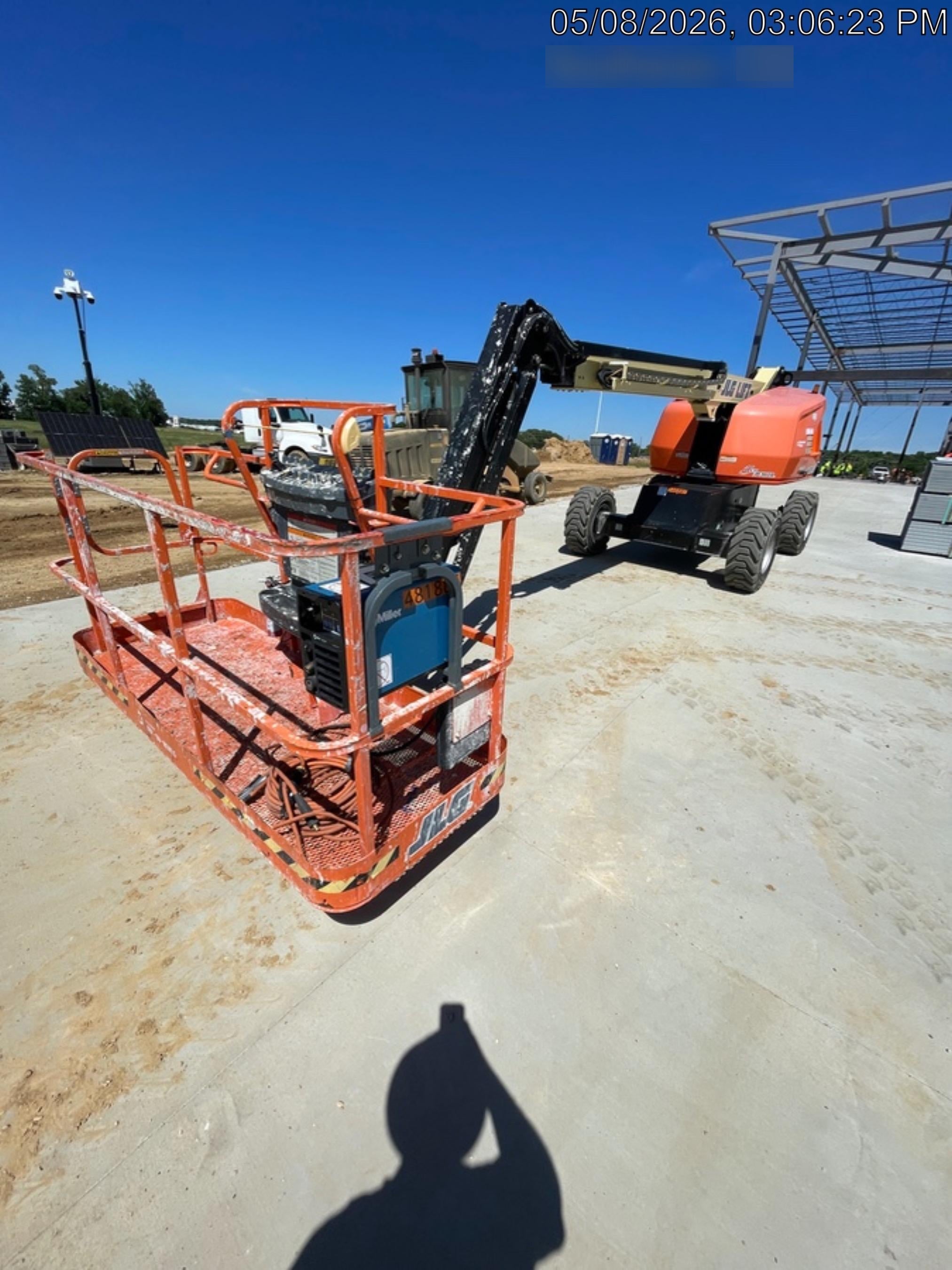 2023 JLG 460SJ