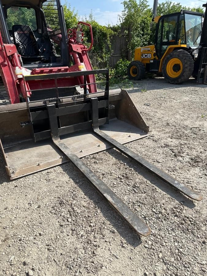 2025 ARROW MATERIAL HANDLING F5100CB - 72"