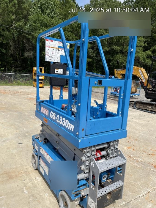 2021 GENIE GS-1330m
