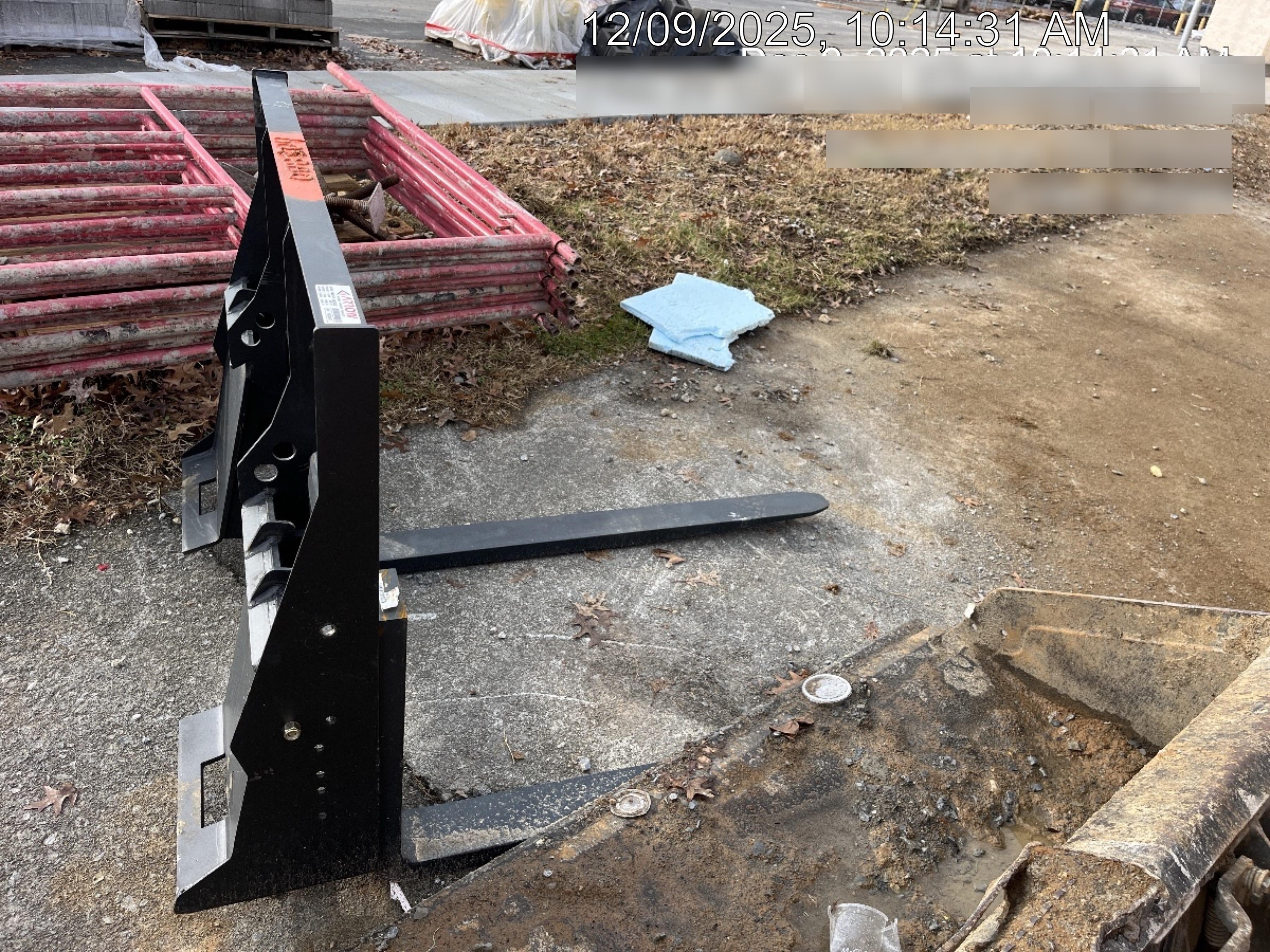 2025 ARROW MATERIAL HANDLING 48" Pallet Forks - Arrow