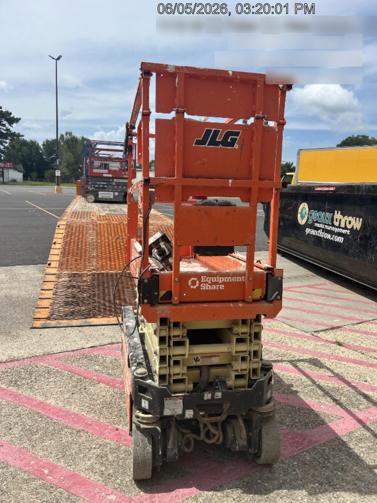 2024 JLG ES1932