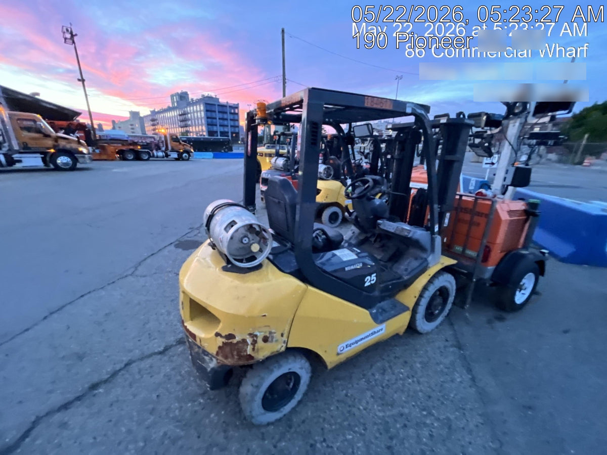 2021 KOMATSU FG25T-16