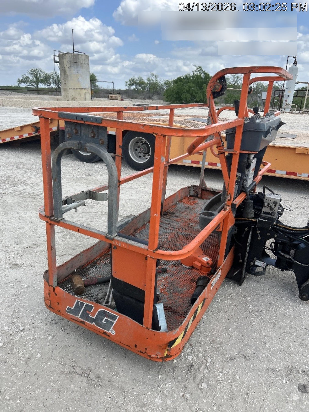 2023 JLG 660SJ