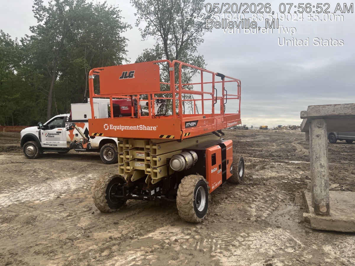 2025 JLG RT4394