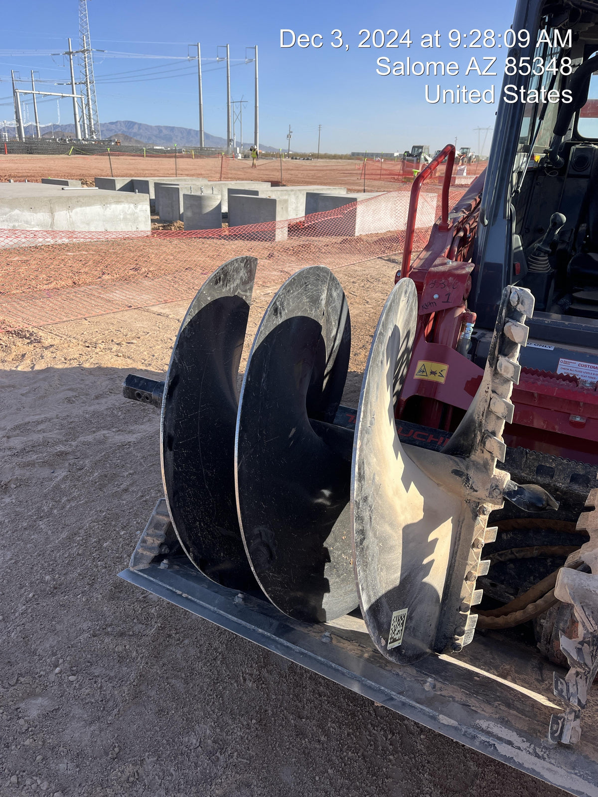 2024 TAKEUCHI TL10V2-CR