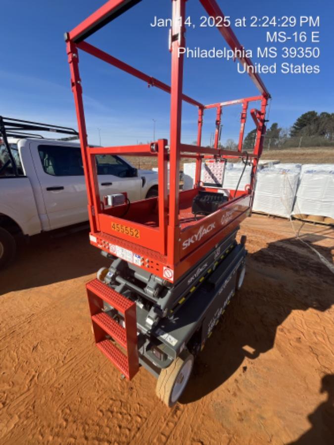 2024 Skyjack SJ3219 Electric Drive, Sld NM Tires, DBcns, RFRails, Power to Platform, T3 + Access Control