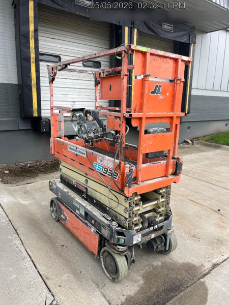 2022 JLG ES1932