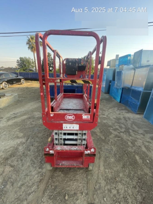 2020 MEC 1330SE Solid NM Tires, Steel Swing out Doors, LCS, Beacon, 900W Inverter