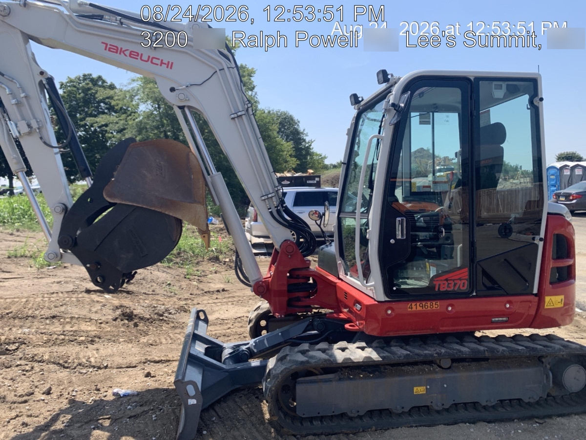 2024 TAKEUCHI TB370CR
