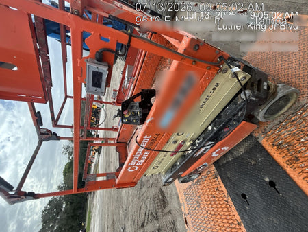 2023 JLG ES1932