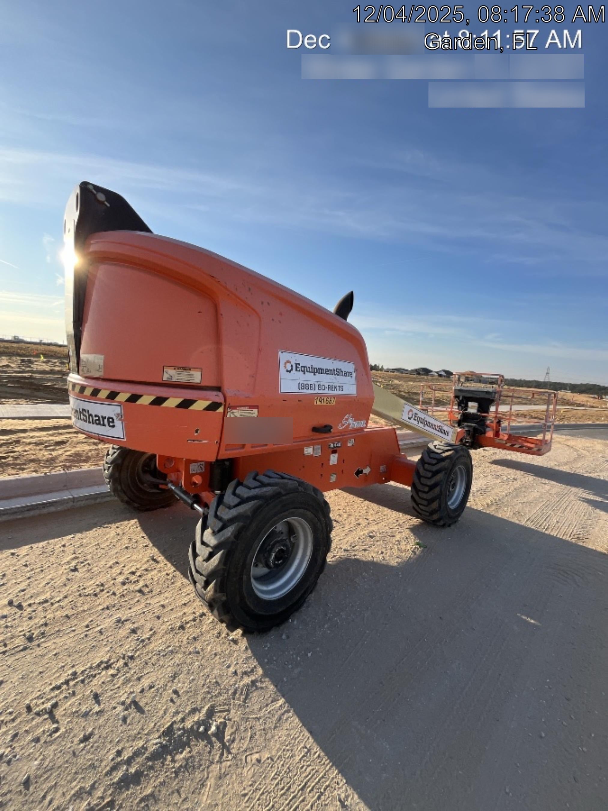 2021 JLG 400S