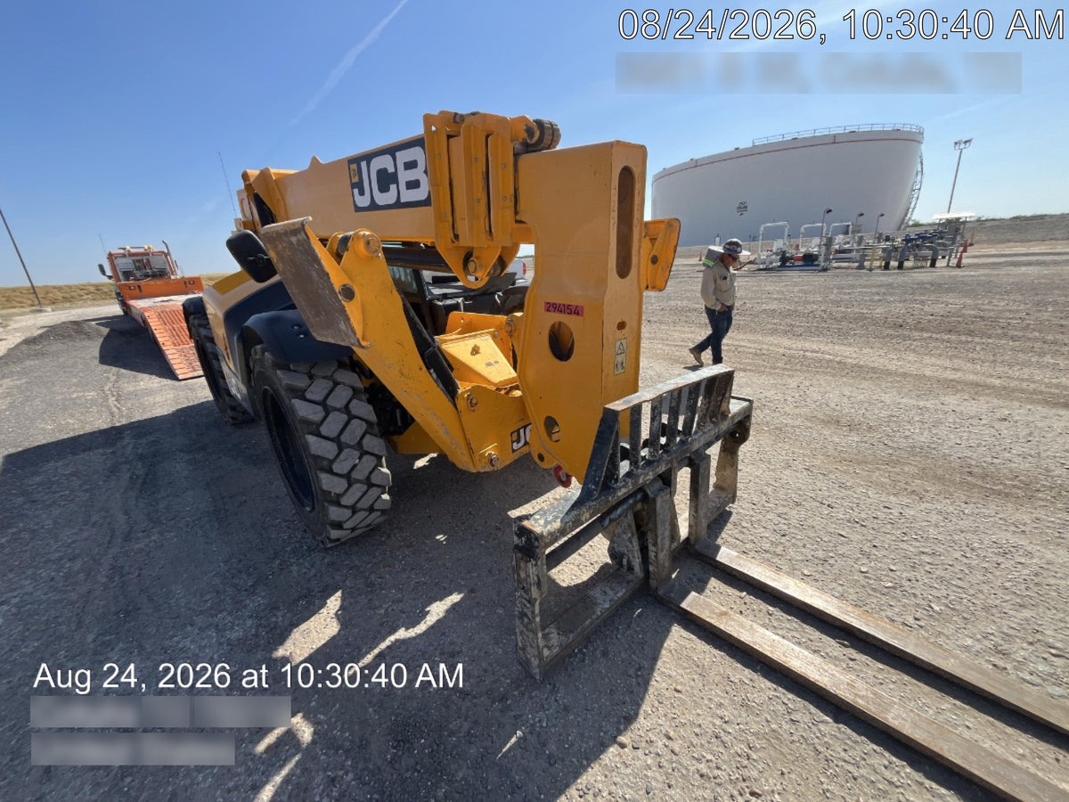 2023 JCB 510-56