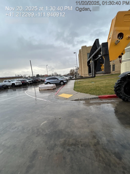 2019 JCB 509-42 Cab/Heat/Air, 74 HP, Solid Tires, STD Worklight, Beacon, Aux Hydraulics, Lifting Eye, Back up Alarm w/66" Carriage/60" Forks