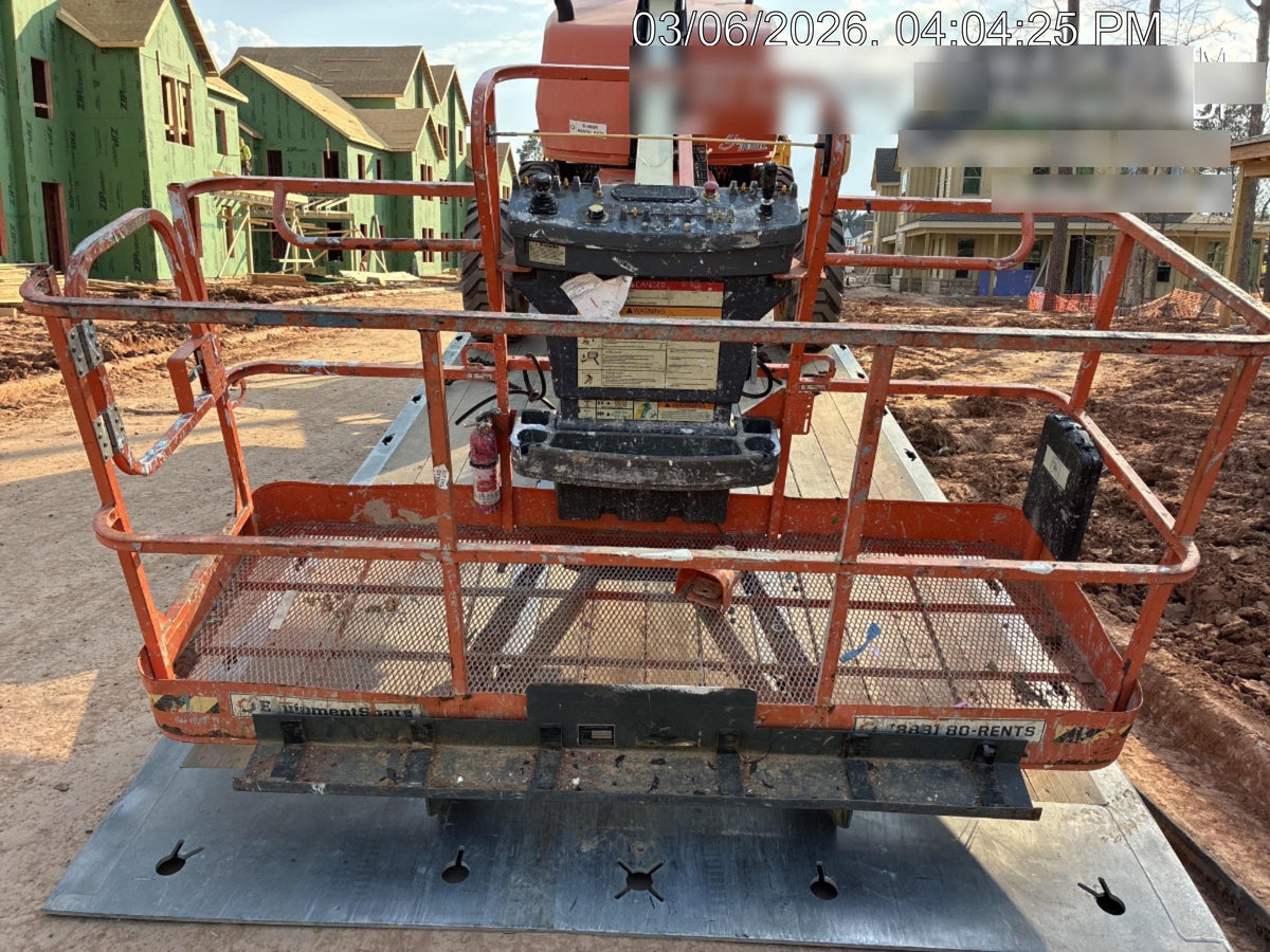 2021 JLG 400S