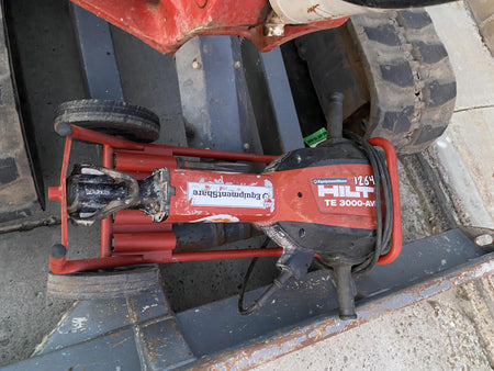2021 HILTI TE 3000-AVR