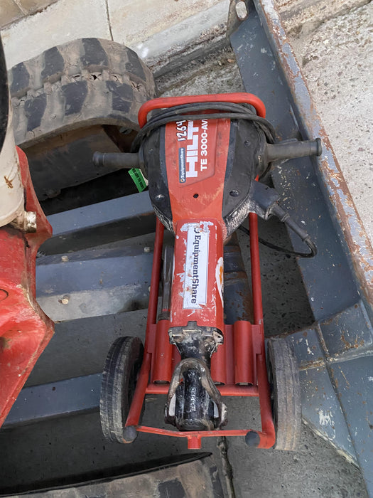 2021 HILTI TE 3000-AVR