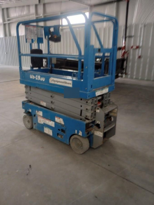 2020 Genie GS-1930 Solid Non Marking Tires, Beacon, Folding rails with half height swing gate