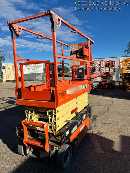 2021 JLG ES1932