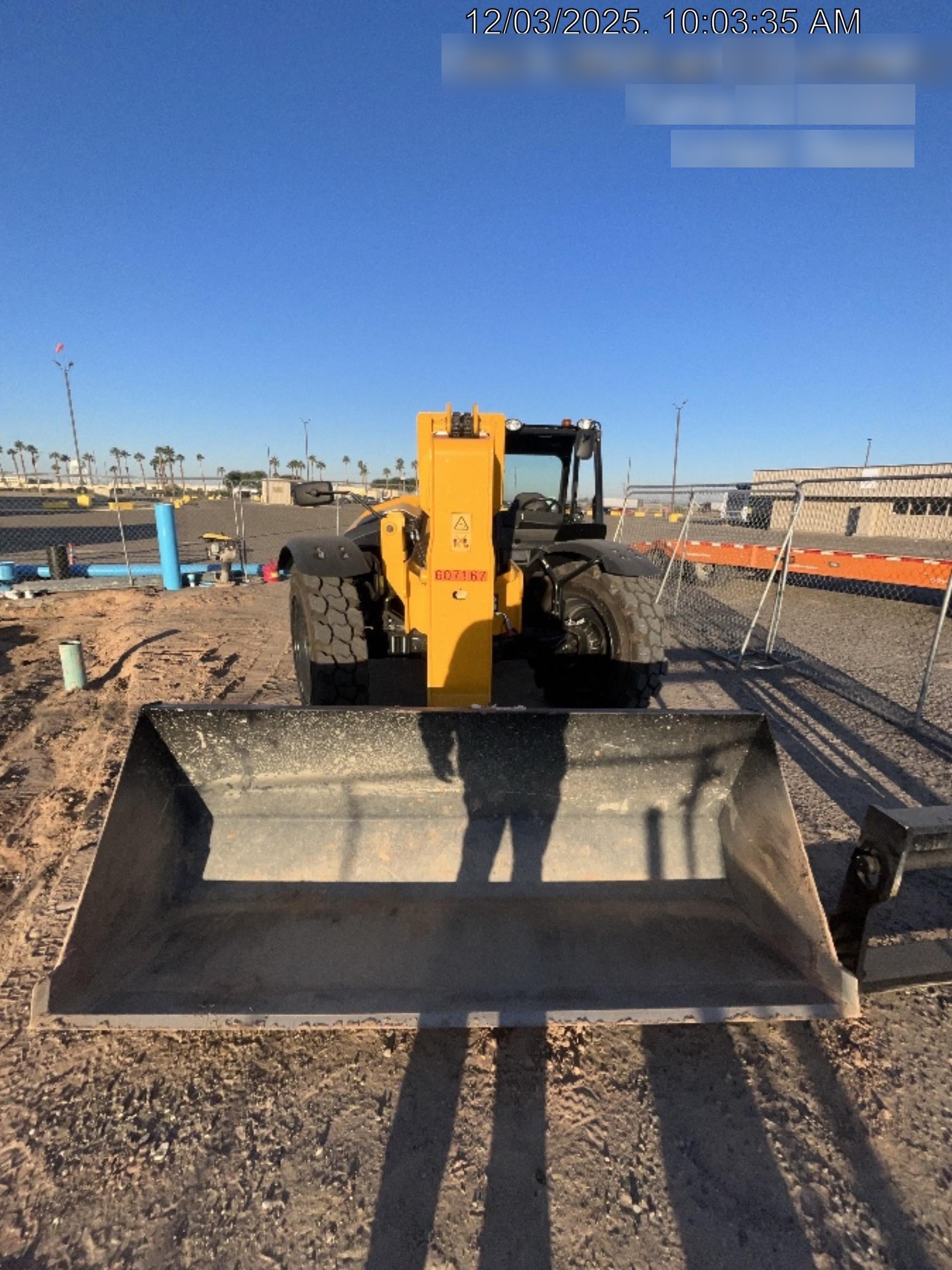 2025 JLG 1001100823