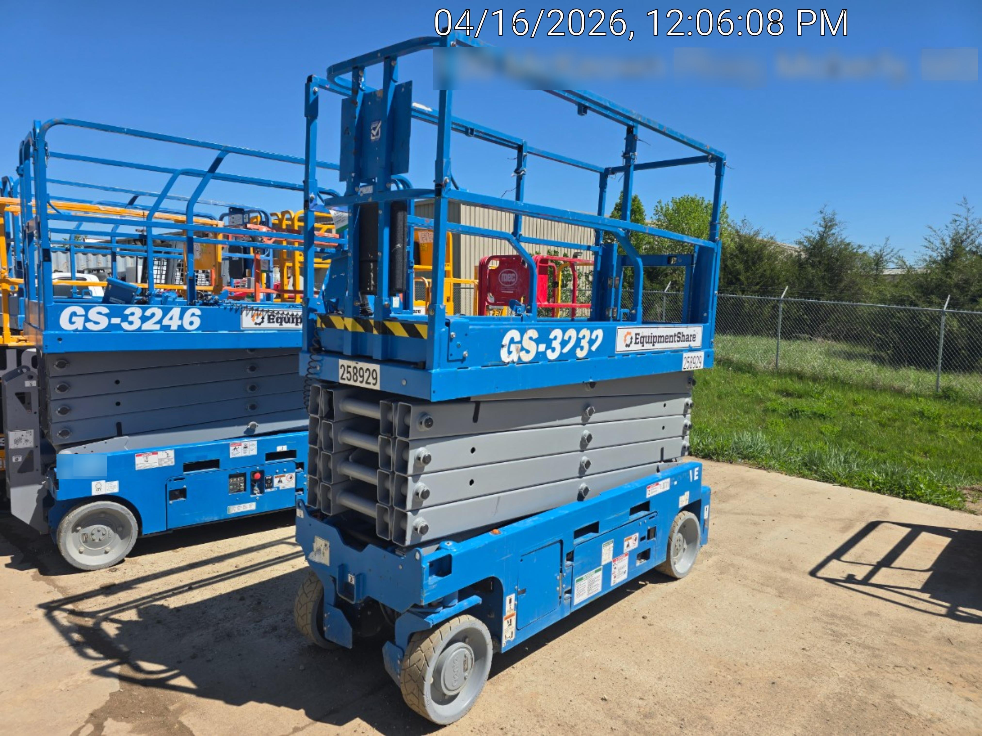 2022 GENIE GS-3232