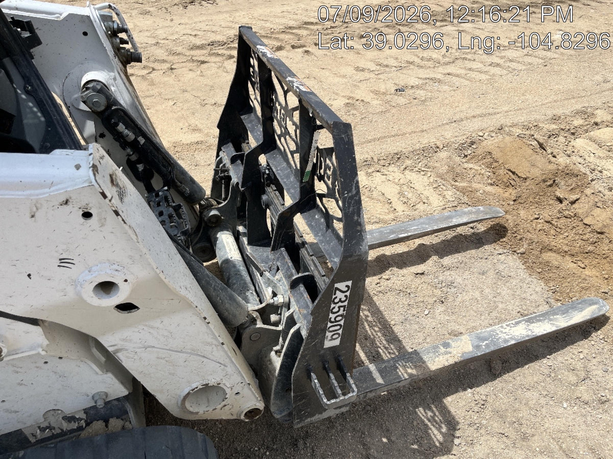 2022 PALADIN 48" Pallet Forks - Paladin