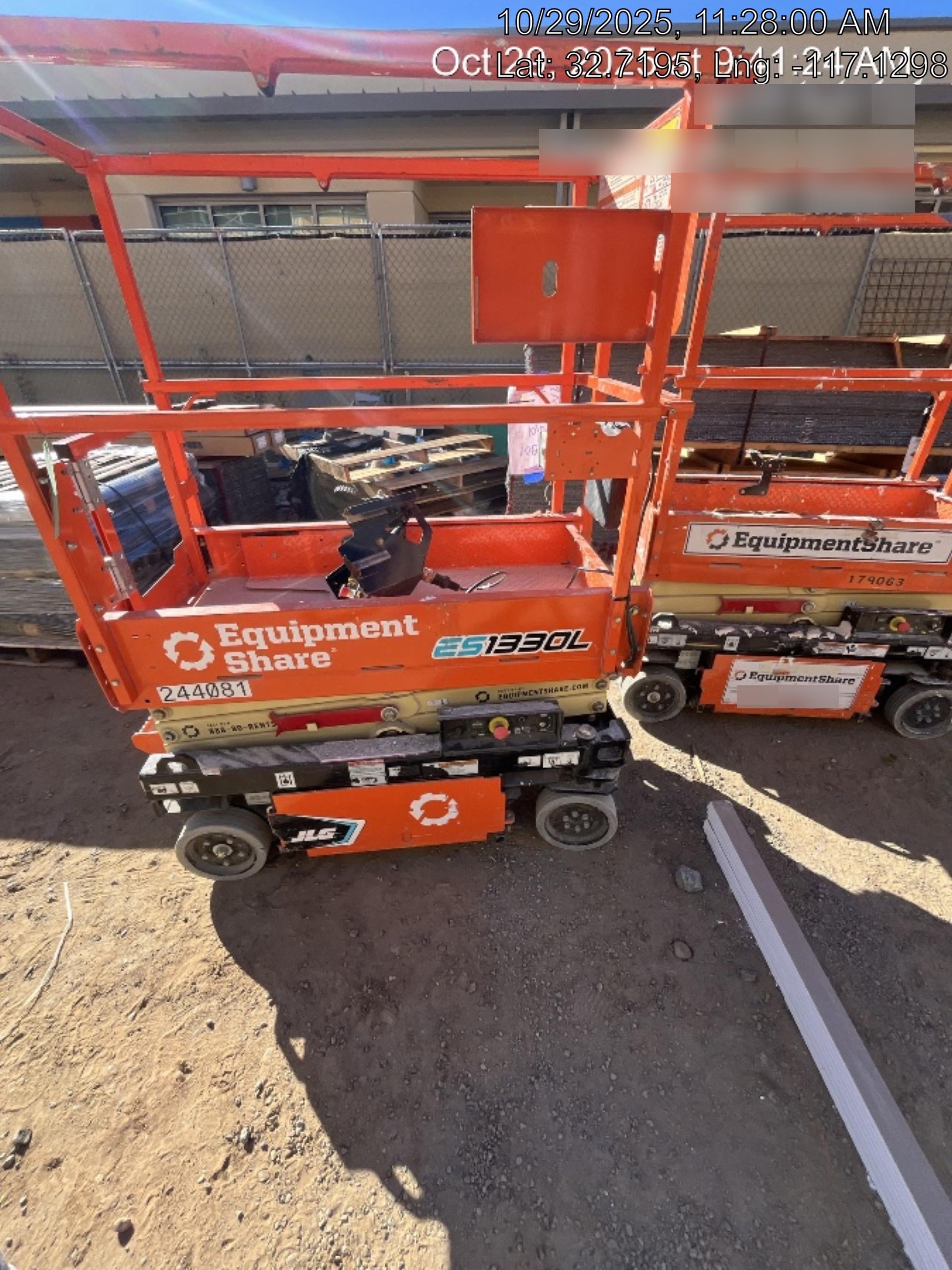2021 JLG ES1330L
