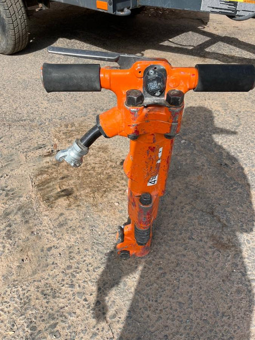 2024 MICHIGAN PNEUMATIC ES-TPB60-118-TRACKER