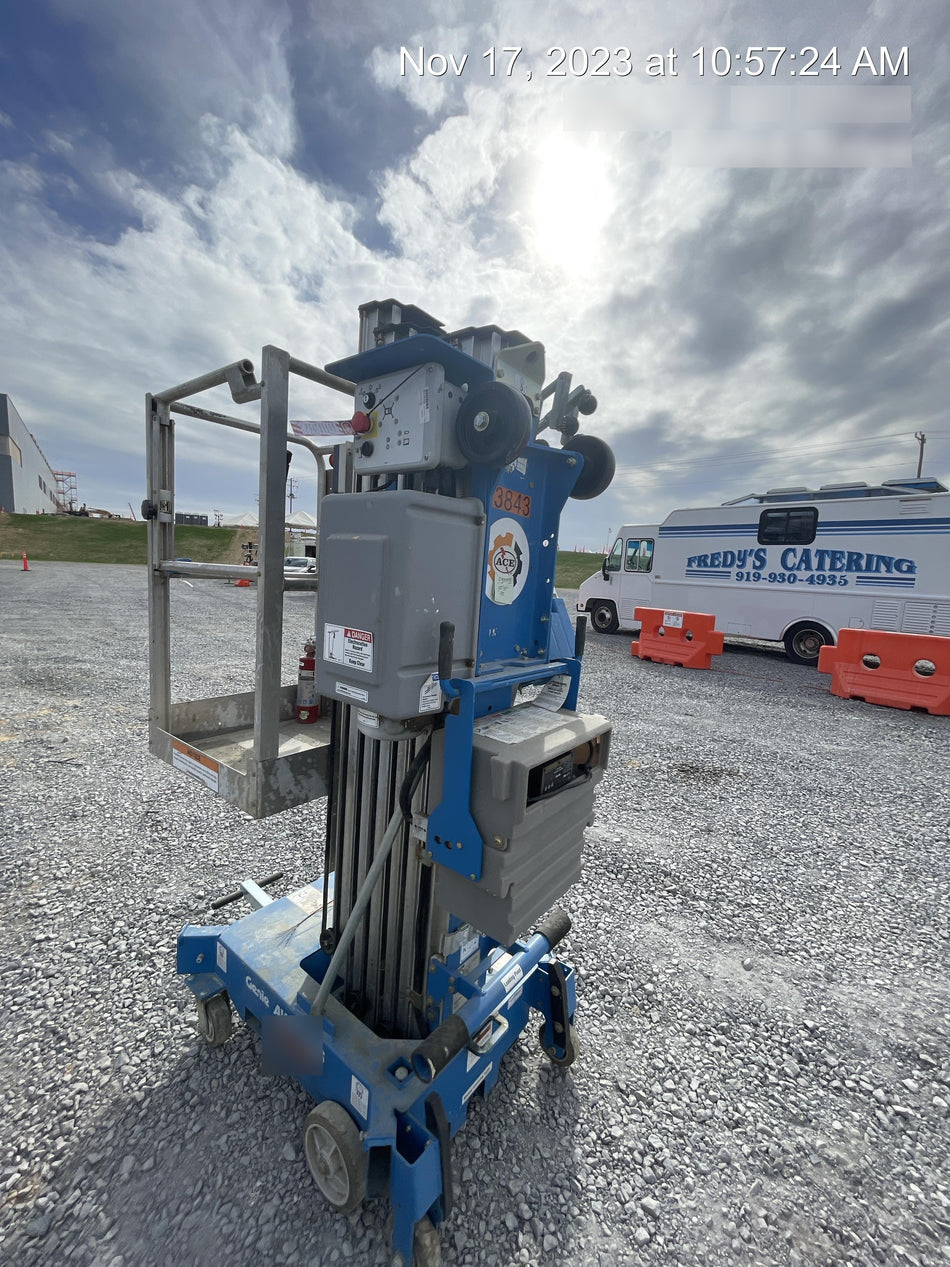 2019 GENIE AWP-30S