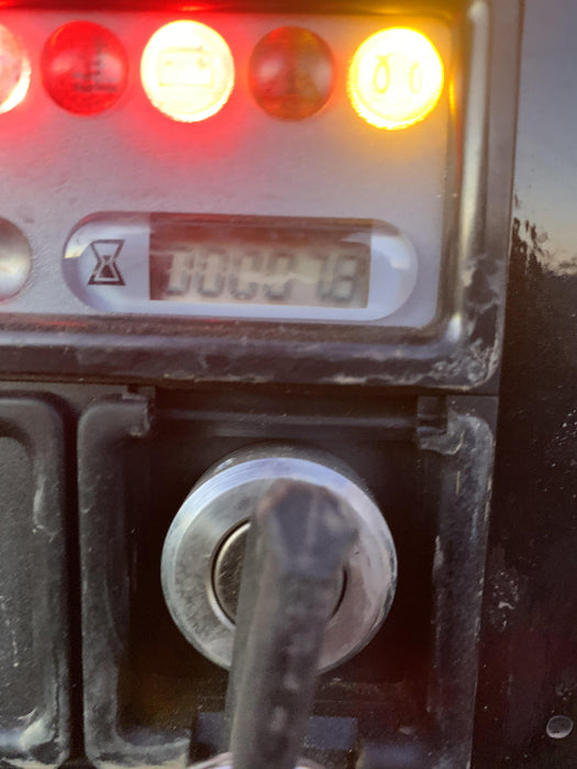 2021 VAC-TRON LP573XDT