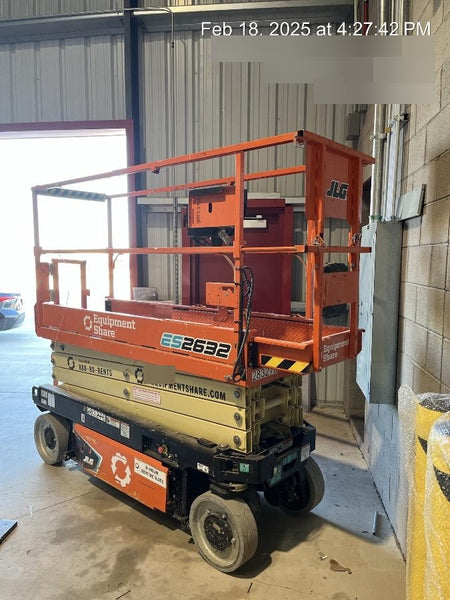2022 JLG ES2632