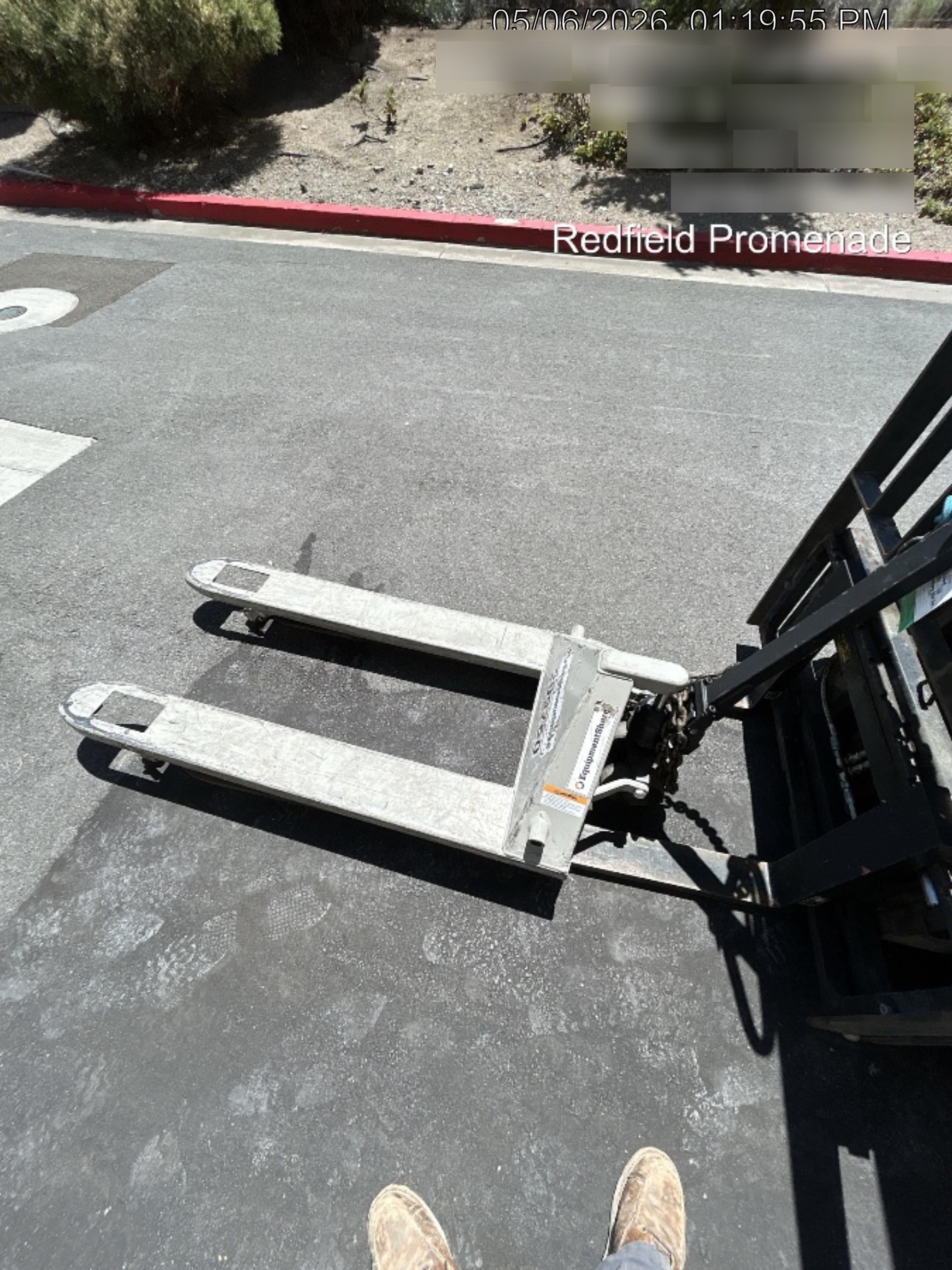 2022 STRONGWAY 4400 lb Pallet Jack