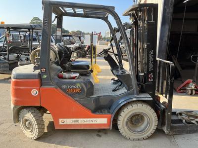 2022 TOYOTA 50-8FGU25